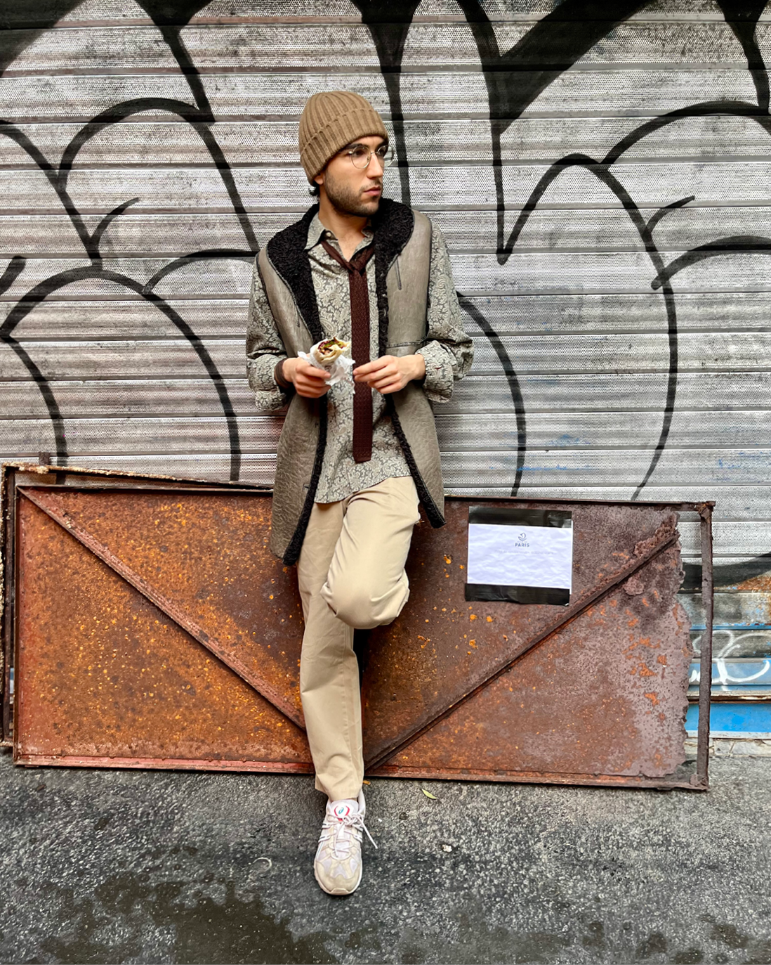 Edo Vintage Outfit - full look standing