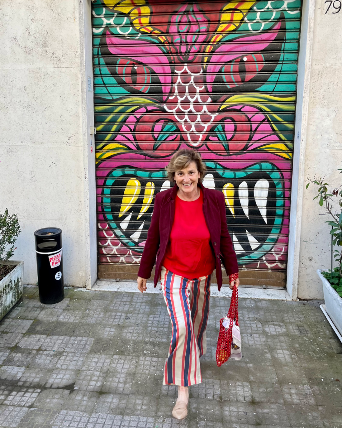 Siria Vintage Outfit - full look standing